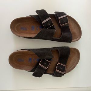 BIRKENSTOCK original brown ARIZONA SUEDE LEATHER  sandals. size 38.